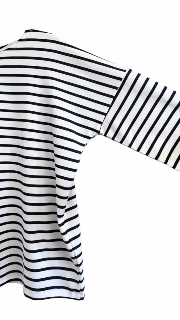 חולצת טי שרוול שמוט - פסים לבן/נייבי - מרני