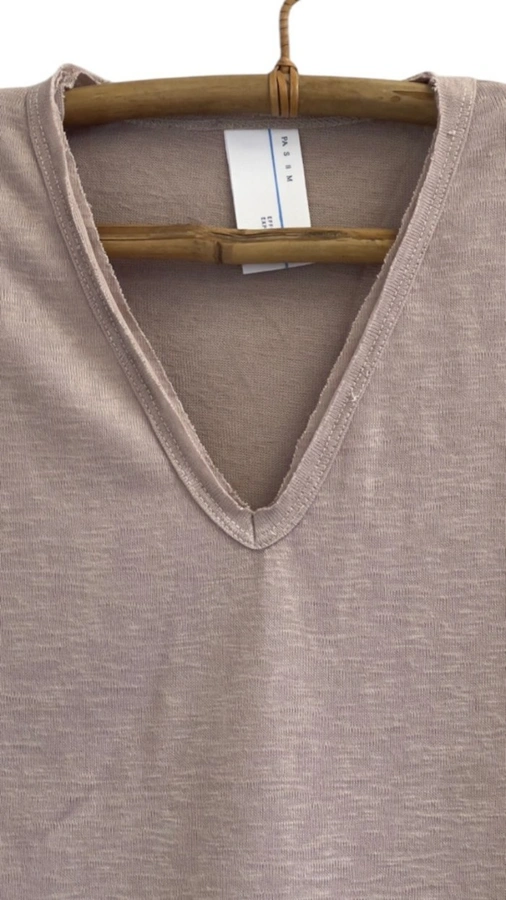 סריג דמוי פשתן - מפתח וי - לאטה - איה