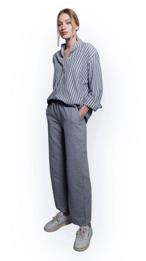 מכנסי פשתן פסים דקים - נייבי - שושי