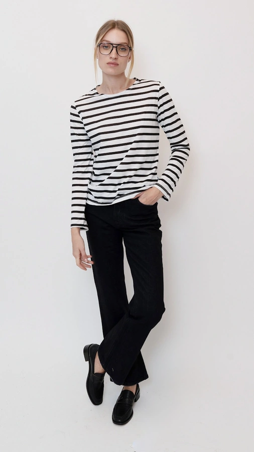 חולצת טי קלאסית - נופים - פסים שחורים - מארה