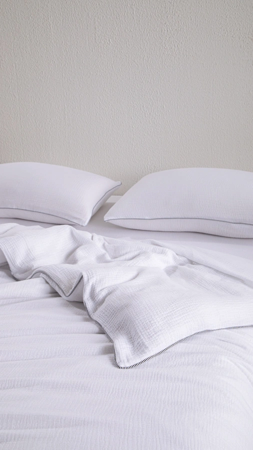 ציפה זוגית לבנה עם קדר הקפי + 2 ציפיות לבן חלק