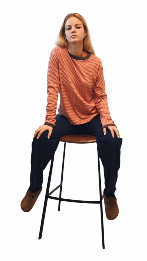 חולצת טי ארוכה – פסים דקים אדום / גרפיט - תותי