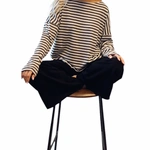 חולצת טי כתף שמוטה - כותנה פסים אפורים - מרני