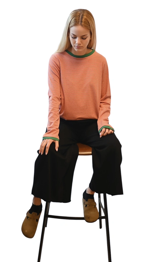 חולצת טי ארוכה – פסים דקים אדום / ירוק - תותי