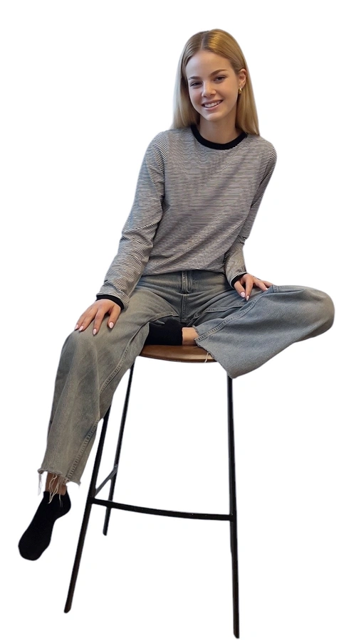 חולצת טי ארוכה – פסים דקים שחור / שחור - תותי