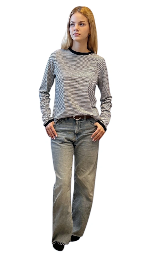 חולצת טי ארוכה – פסים דקים שחור / שחור - תותי