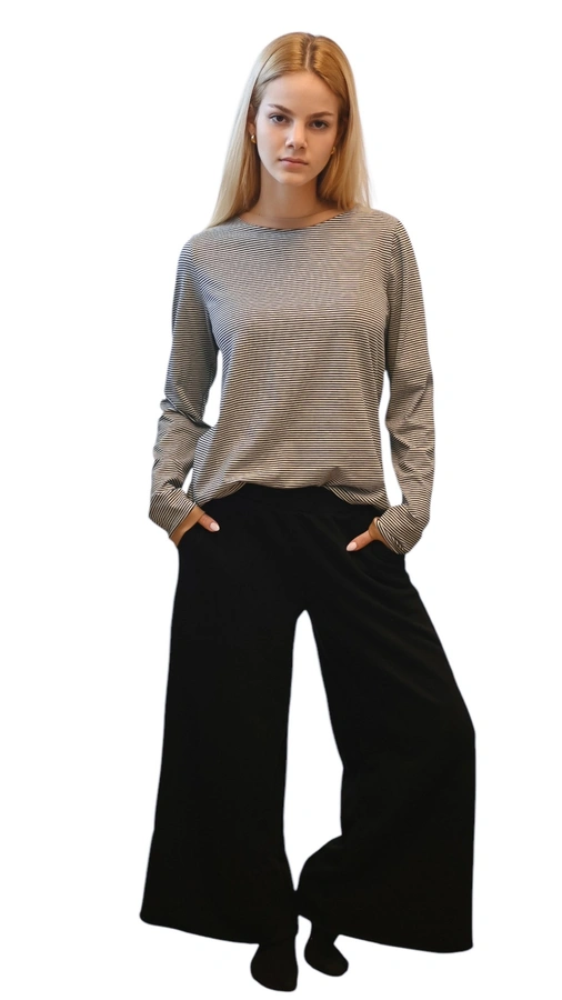 חולצת טי ארוכה – פסים דקים שחור / כאמל - עידית