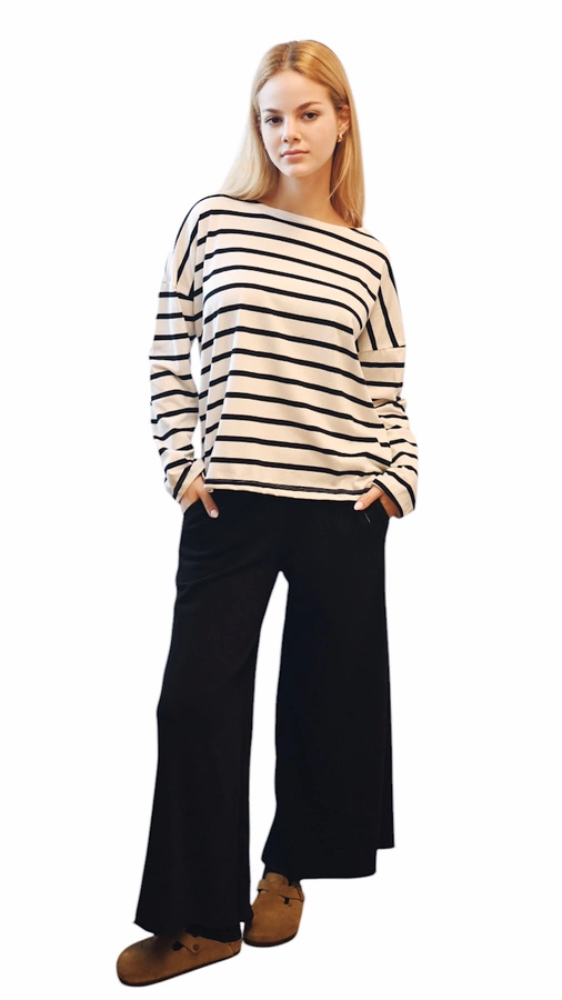 חולצת טי כתף שמוטה - כותנה פסים שחורים - מרני
