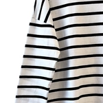 חולצת טי כתף שמוטה - כותנה פסים שחורים - מרני