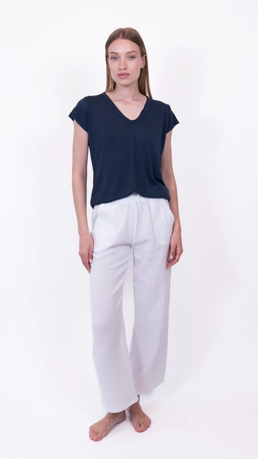 חולצת סריג דמוי פשתן - מפתח וי - כחול דיו - איה