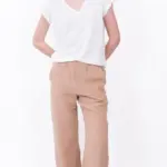 חולצת סריג דמוי פשתן - מפתח וי - לבן חם - איה