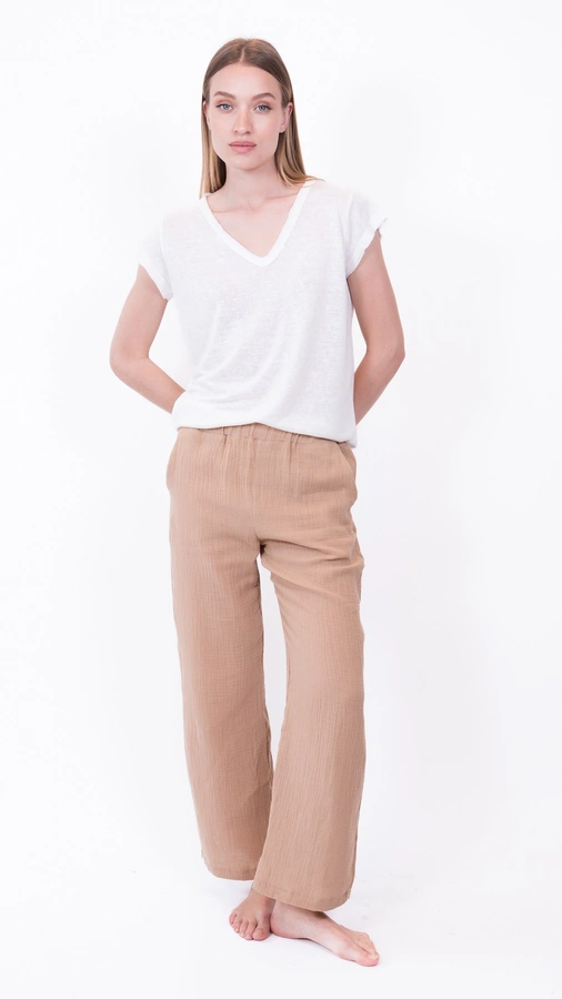 חולצת סריג דמוי פשתן - מפתח וי - לבן חם - איה