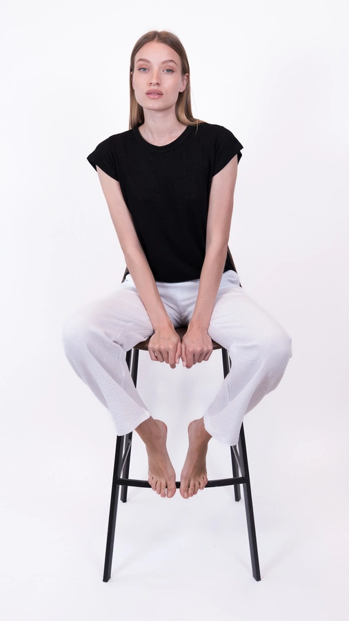 חולצת סריג דמוי פשתן - שחור - איב