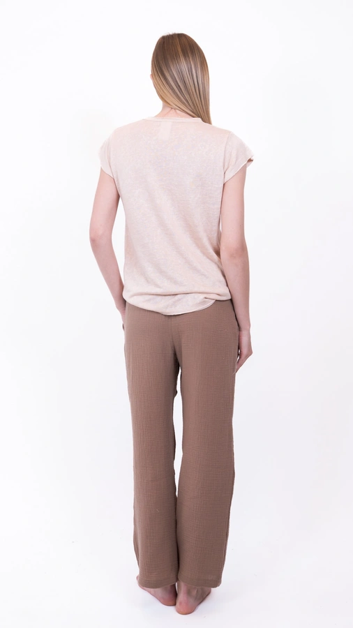 חולצת סריג דמוי פשתן - מפתח וי - פודרה - איה