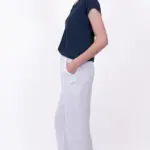 חולצת סריג דמוי פשתן - מפתח וי - כחול דיו - איה