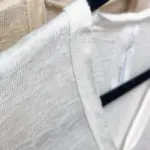 חולצת סריג דמוי פשתן - מפתח וי - לבן חם - איה