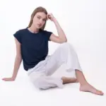 חולצת סריג דמוי פשתן - כחול דיו - איב