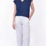 חולצת סריג דמוי פשתן - מפתח וי - כחול - איה