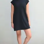 שמלת טוניקה מיני שחורה - שחף