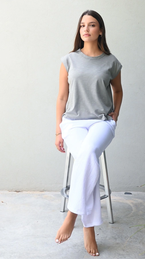 חולצה ללא שרוול - שחף - זית