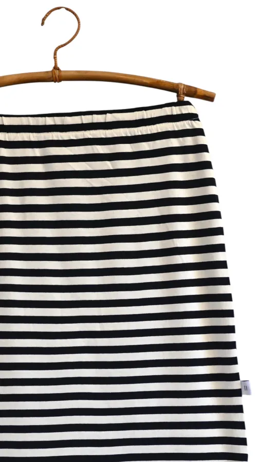 חצאית פסים - לבן/שחור