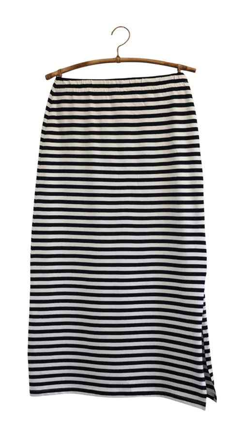 חצאית פסים - לבן/שחור