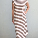 שמלת שחף ארוכה - פסים שמנת/קפה