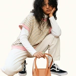 חולצת ג׳יין ללא שרוול - פסים חול/ורוד בייבי