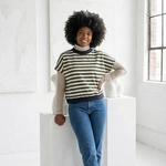 חולצת ג׳יין ללא שרוול - פסים זית/נייבי