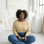 חולצת טי כתף שמוטה - פסים חרדל - מרני