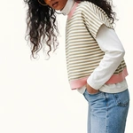 חולצת ג׳יין ללא שרוול - פסים חול/ורוד בייבי